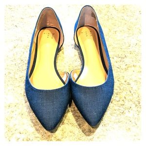 Pointed toe ballet flats